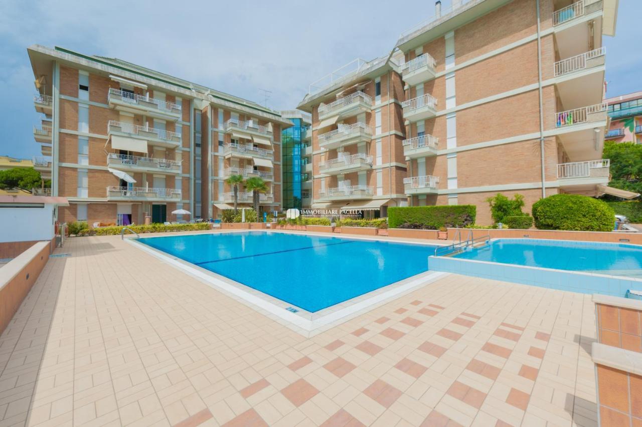 Residence Puerto Del Sol Immobiliare Pacella Lido di Jesolo Exterior foto